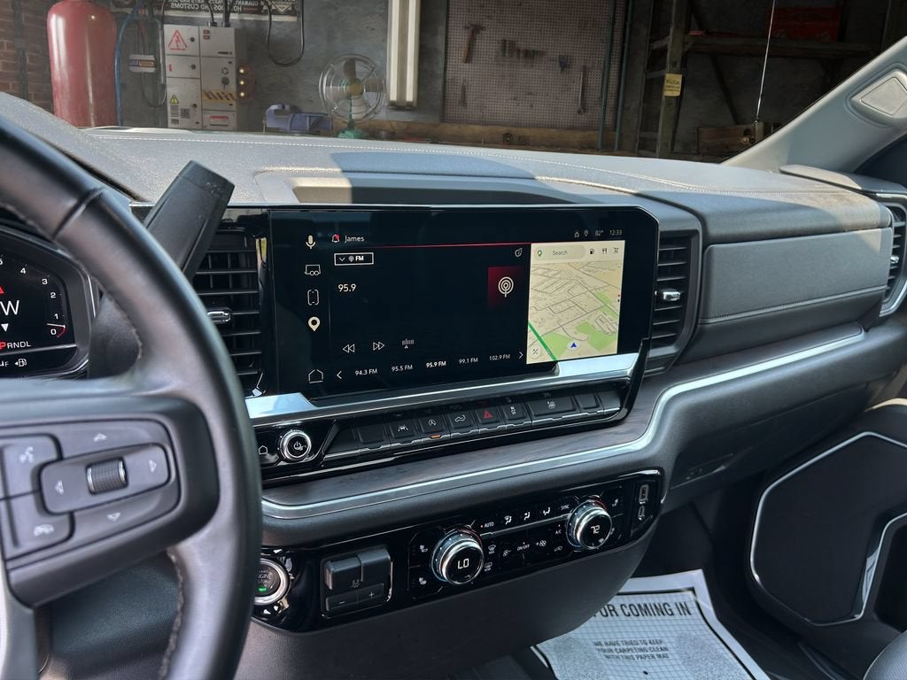 2025 GMC Sierra 1500 SLT