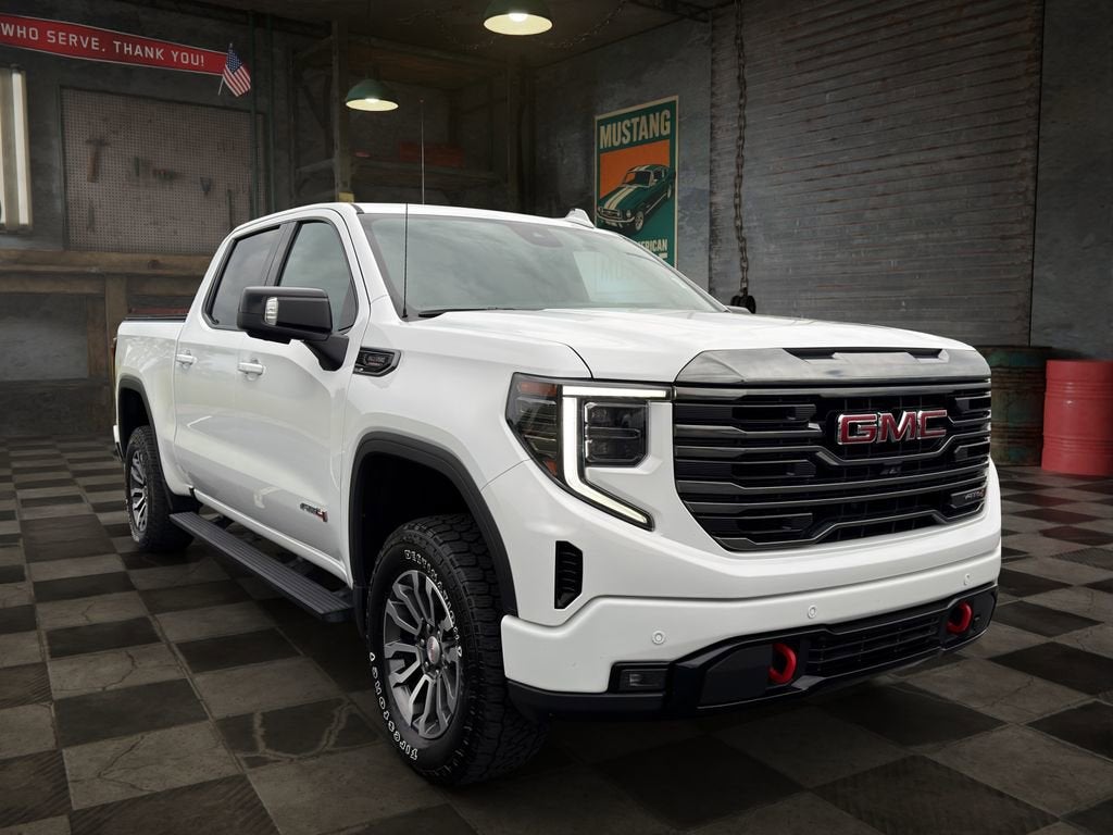 2023 GMC Sierra 1500 AT4