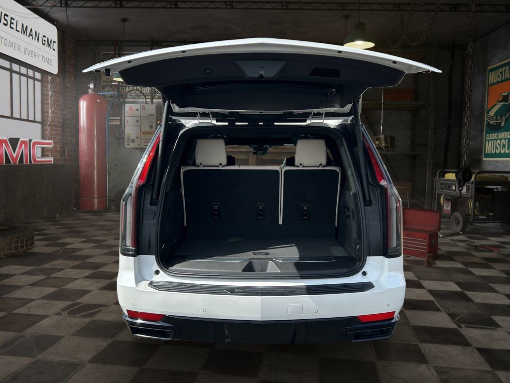 2021 Cadillac Escalade Sport