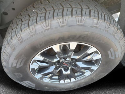 2022 Nissan TITAN Crew Cab PRO-4X 4x4