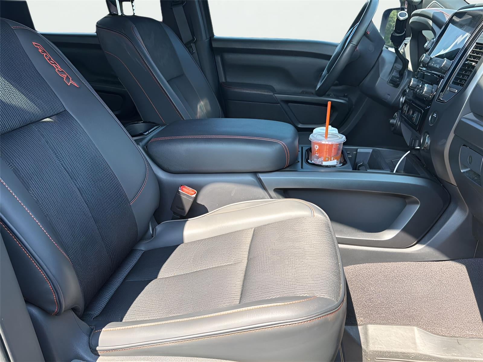 2022 Nissan TITAN Crew Cab PRO-4X 4x4