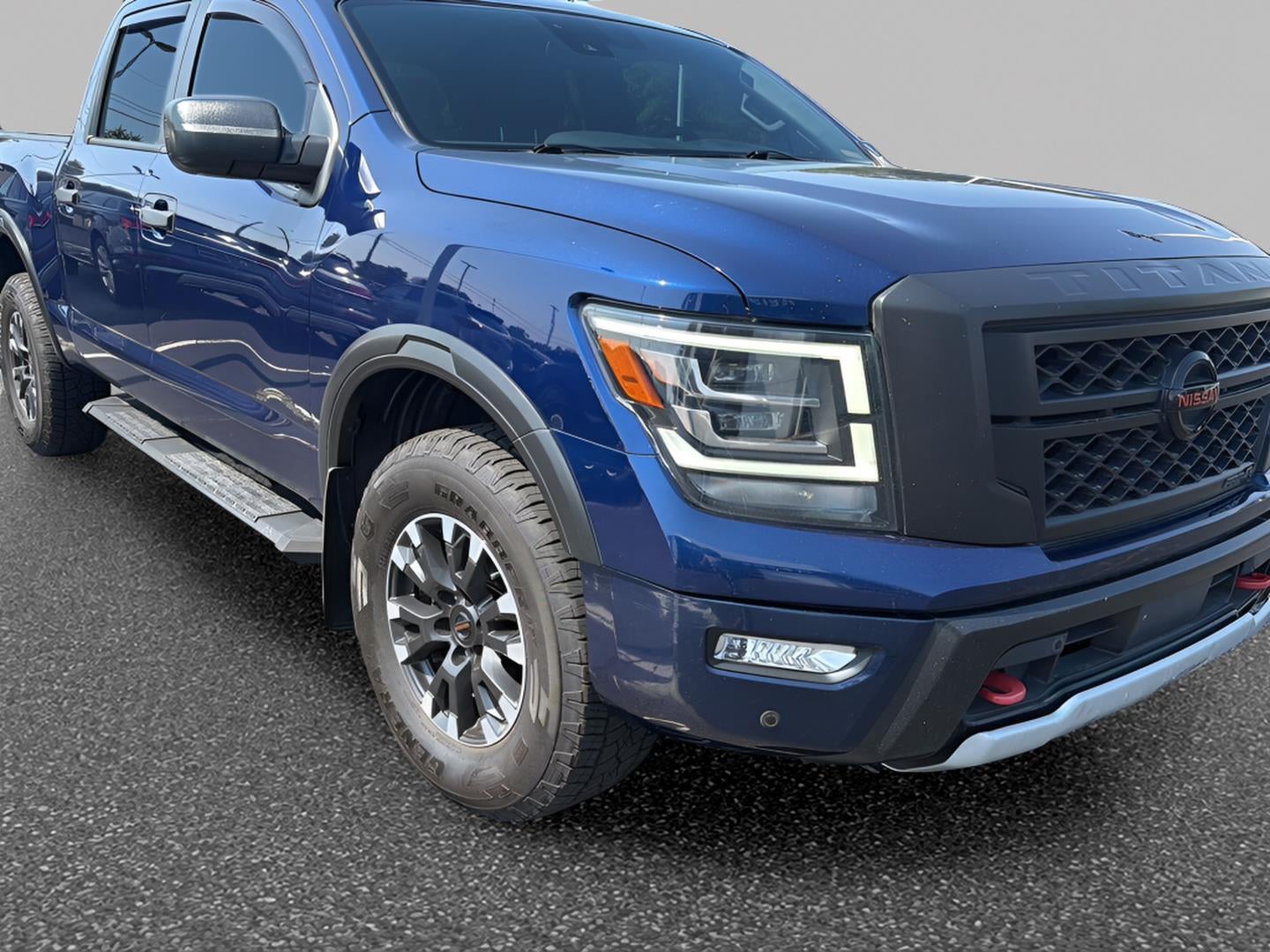 2022 Nissan TITAN Crew Cab PRO-4X 4x4