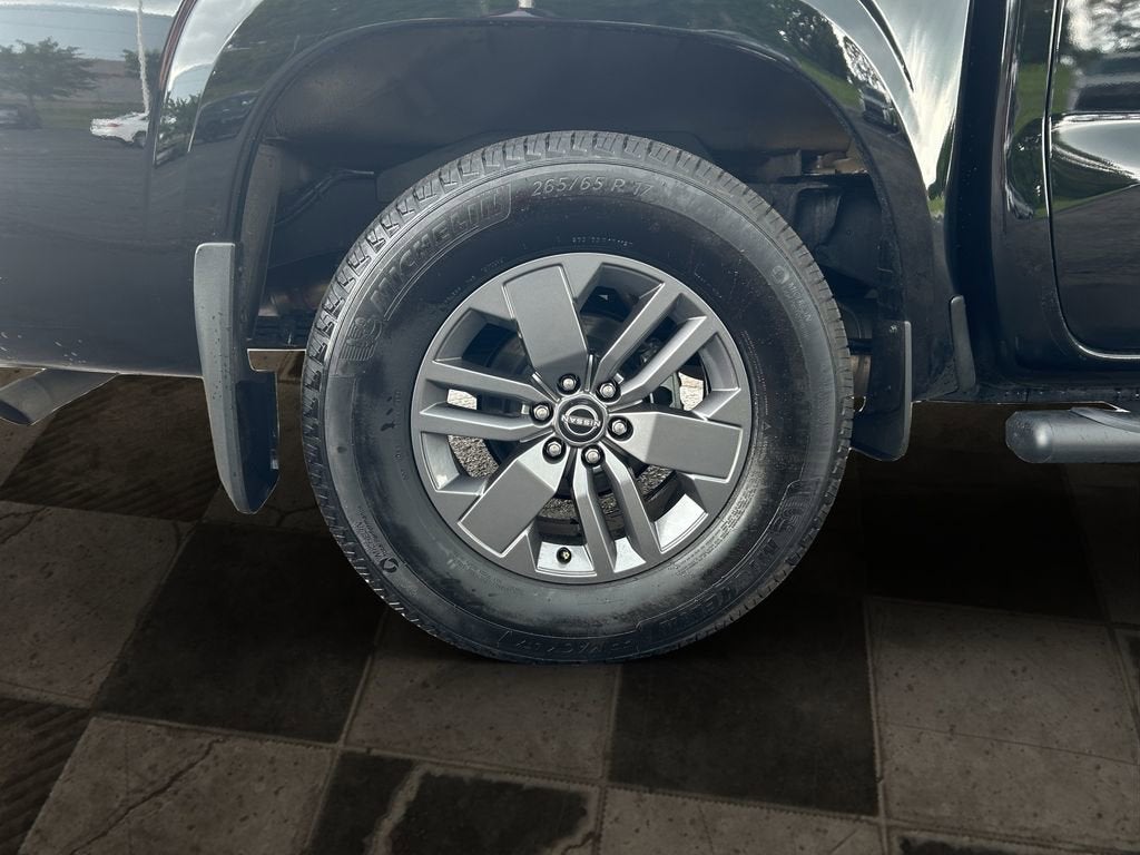 2025 Nissan Frontier Crew Cab SV 4x2