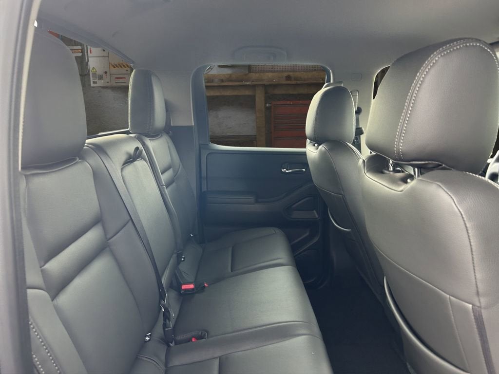 2025 Nissan Frontier Crew Cab SV 4x2