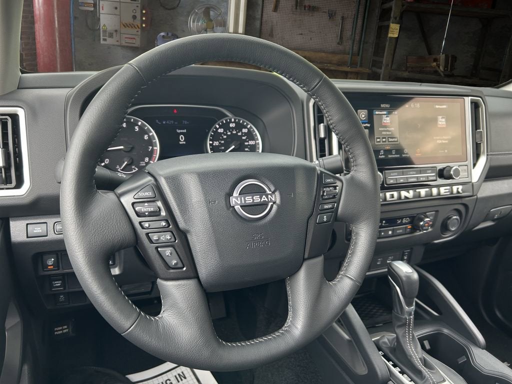 2025 Nissan Frontier Crew Cab SV 4x2