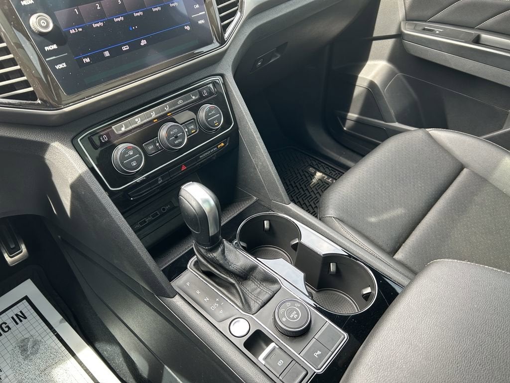 2020 Volkswagen Atlas Cross Sport 3.6L V6 SEL R-Line
