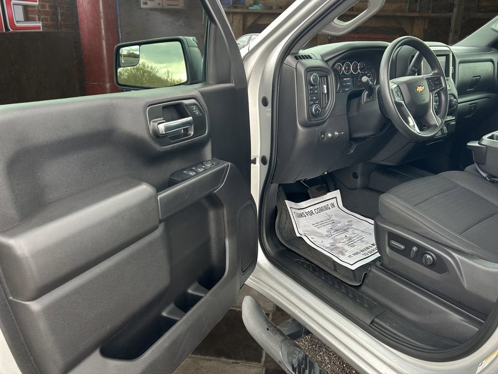 2022 Chevrolet Silverado 1500 LTD Custom