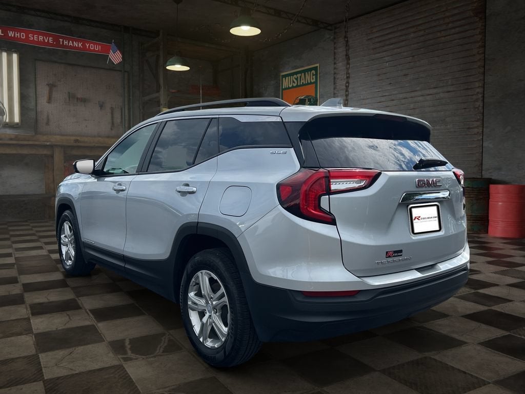 2022 GMC Terrain SLE