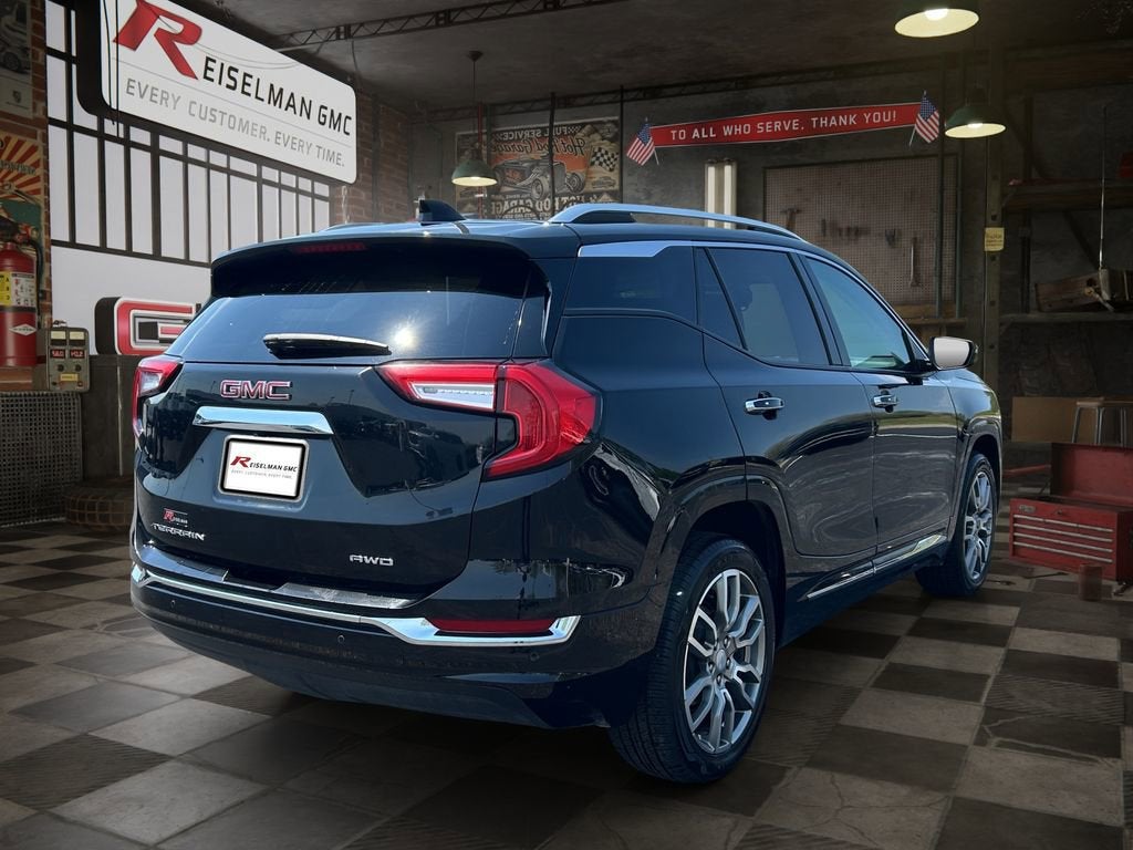 2024 GMC Terrain Denali