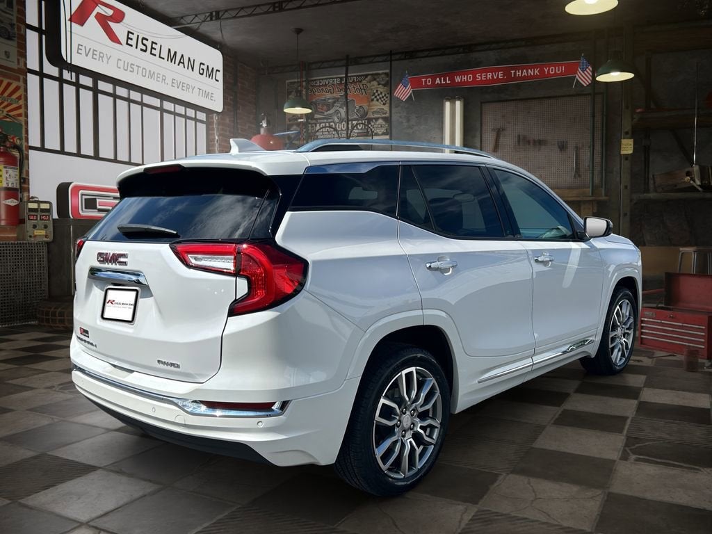 2023 GMC Terrain Denali