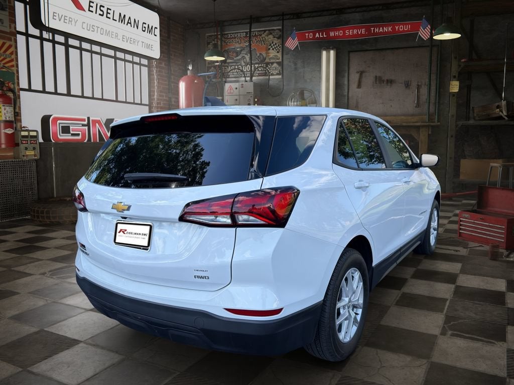2023 Chevrolet Equinox LS