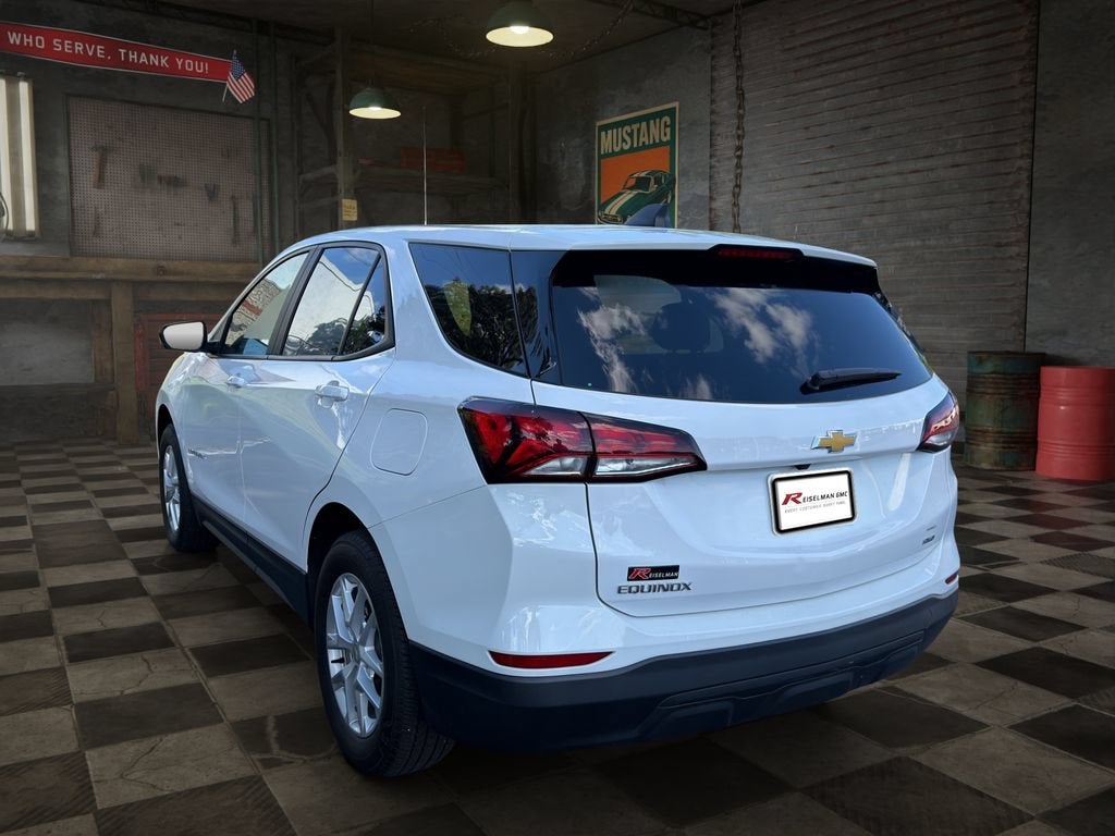 2023 Chevrolet Equinox LS