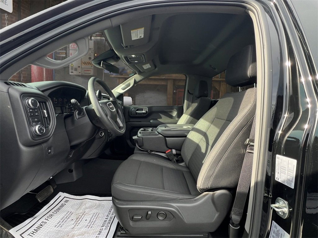 2025 GMC Sierra 1500 Pro