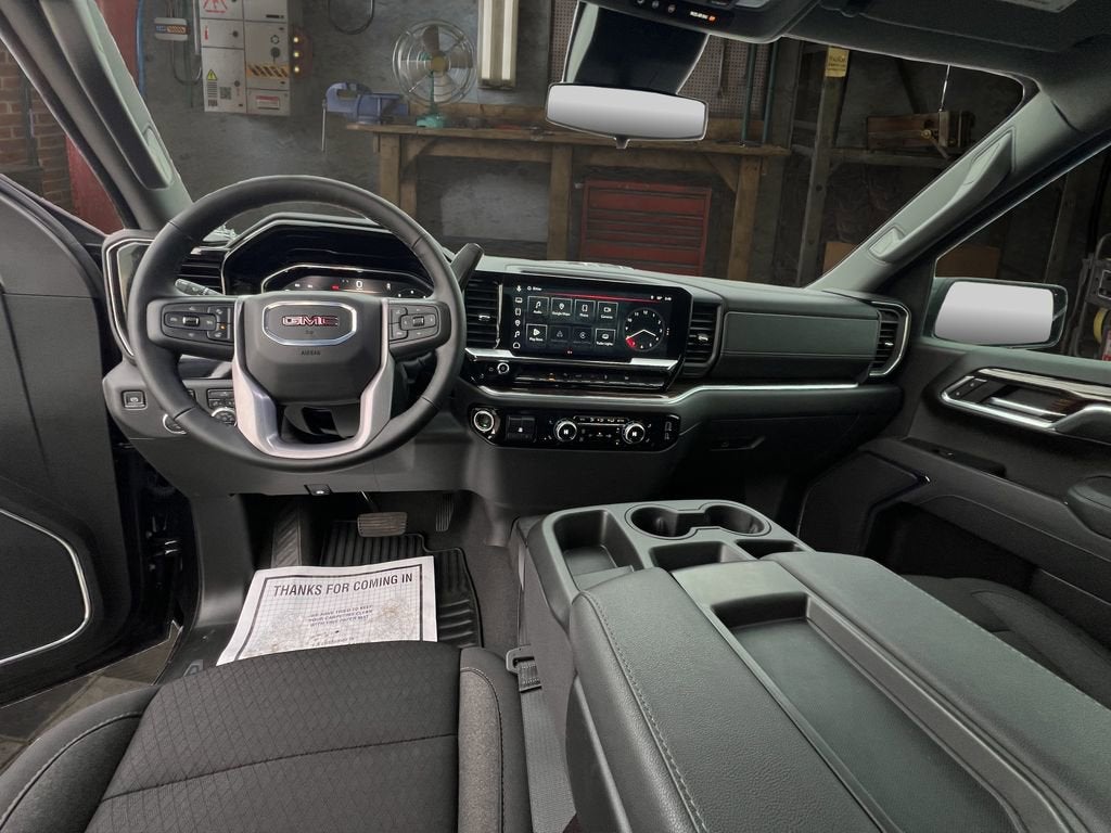 2025 GMC Sierra 1500 Elevation