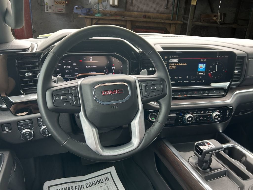 2024 GMC Sierra 1500 SLT