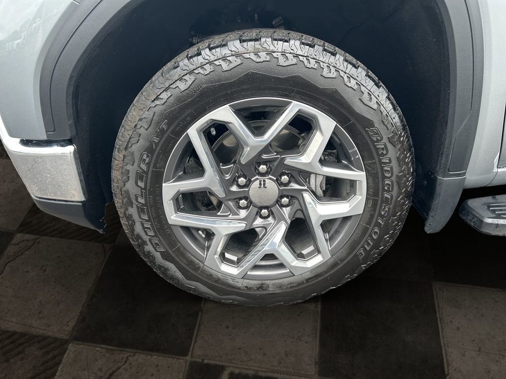 2024 GMC Sierra 1500 SLT