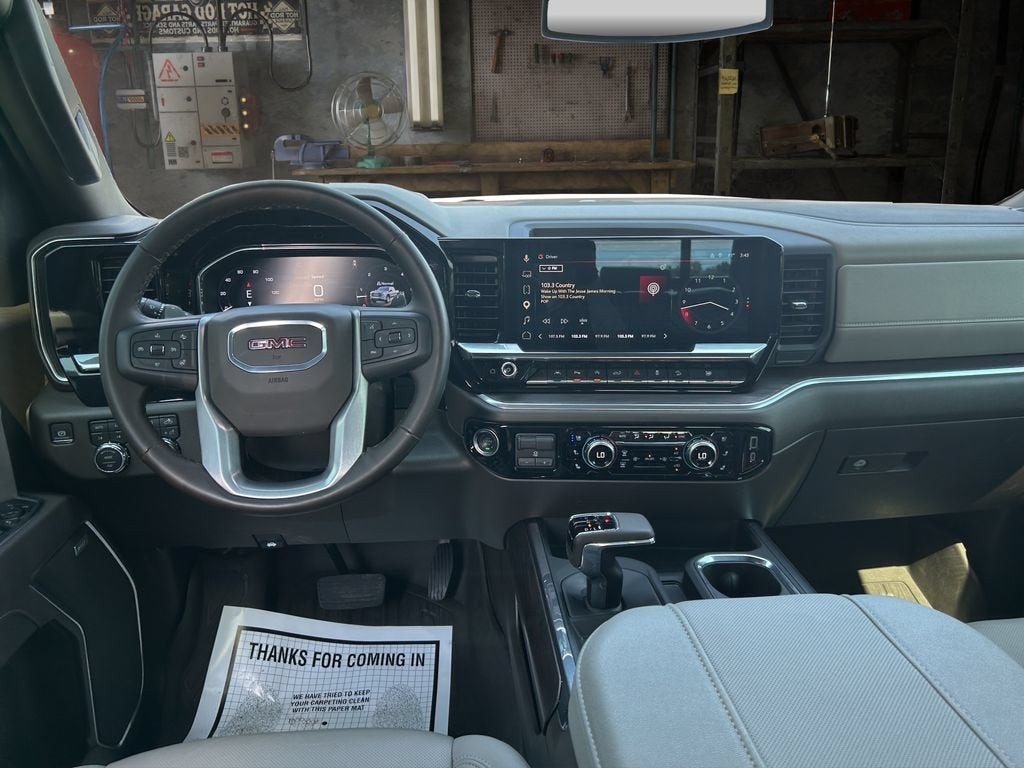 2025 GMC Sierra 1500 SLT