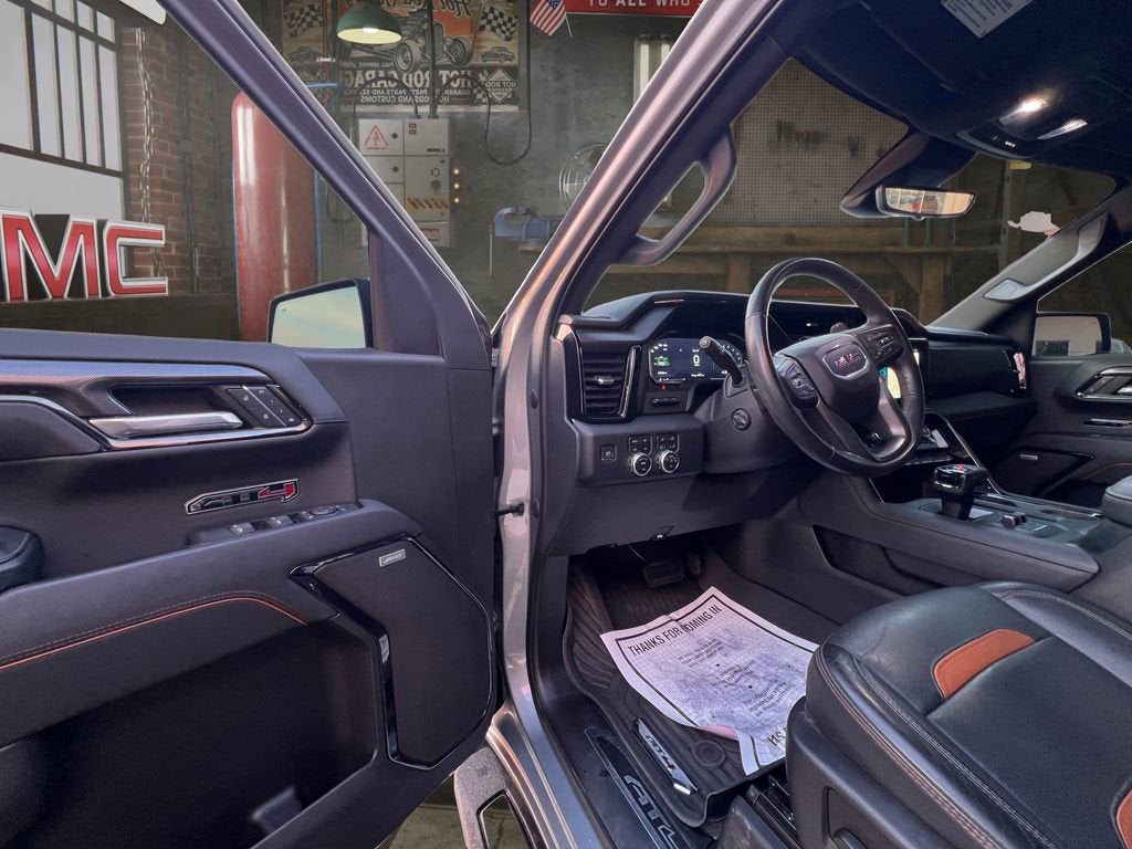 2023 GMC Sierra 1500 AT4