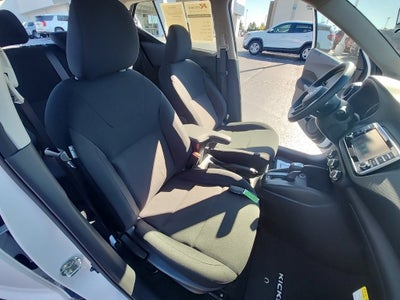 2025 Nissan Kicks Play S