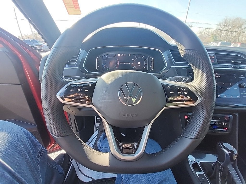 2024 Volkswagen Tiguan SEL R-Line