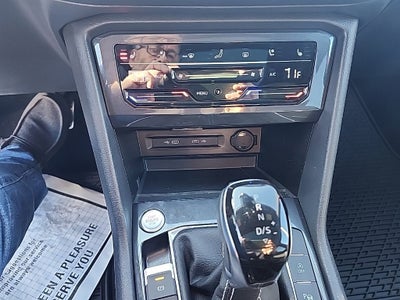 2024 Volkswagen Tiguan SEL R-Line