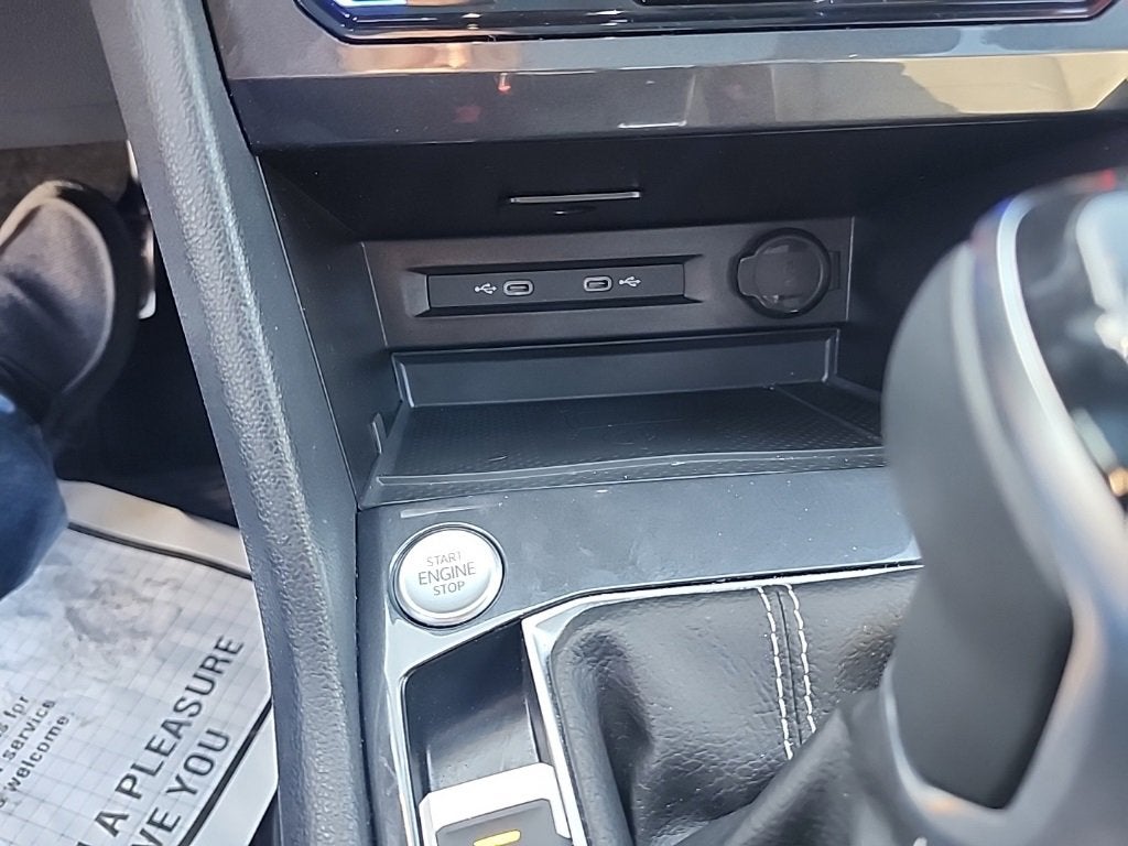 2024 Volkswagen Tiguan SEL R-Line