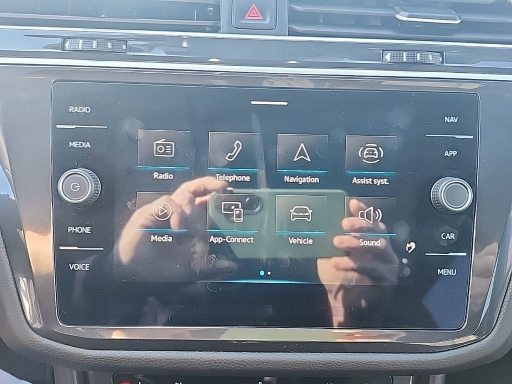 2024 Volkswagen Tiguan 2.0T SEL R-Line