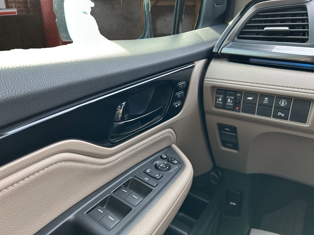 2021 Honda Odyssey Elite