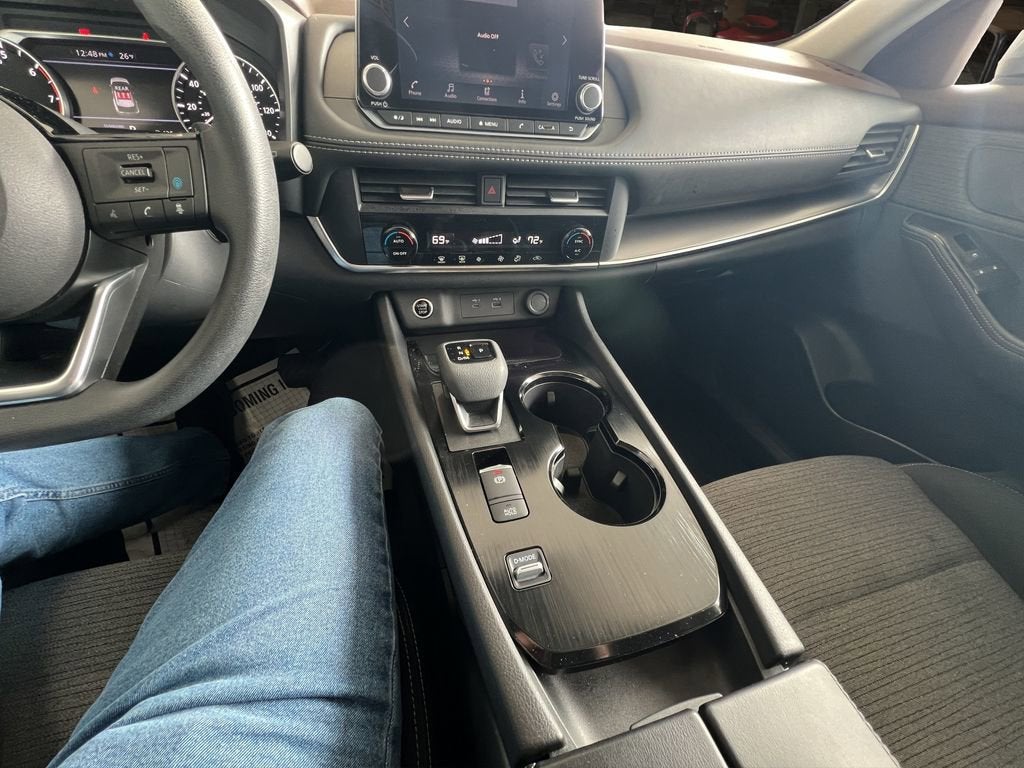 2023 Nissan Rogue SV FWD