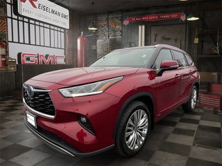 2024 Toyota Highlander Hybrid Platinum