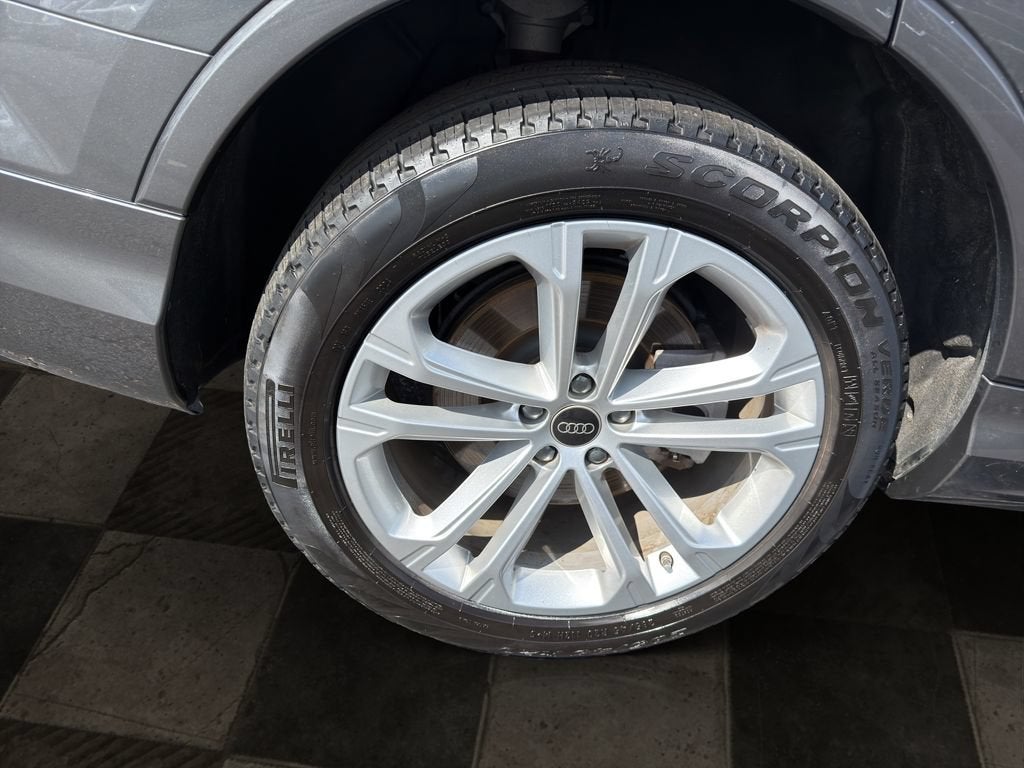 2025 Audi Q7 Premium Plus