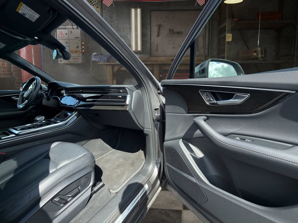 2025 Audi Q7 Premium Plus