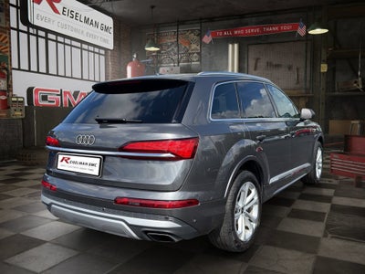 2025 Audi Q7 Premium Plus