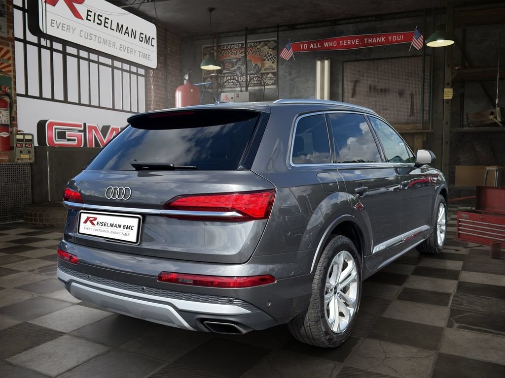 2025 Audi Q7 Premium Plus