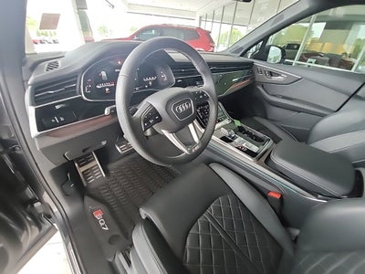 2025 Audi SQ7 Prestige