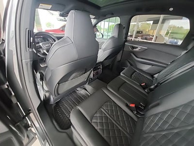 2025 Audi SQ7 Prestige