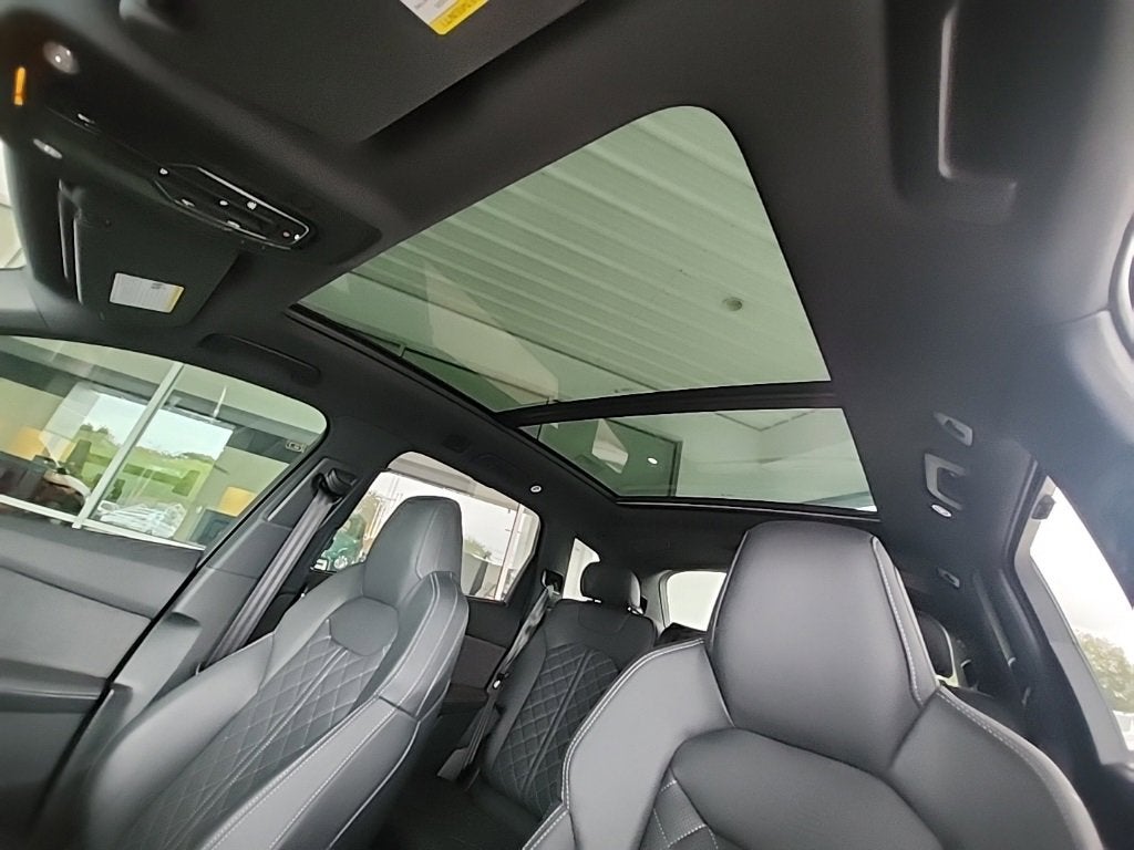 2025 Audi SQ7 Prestige