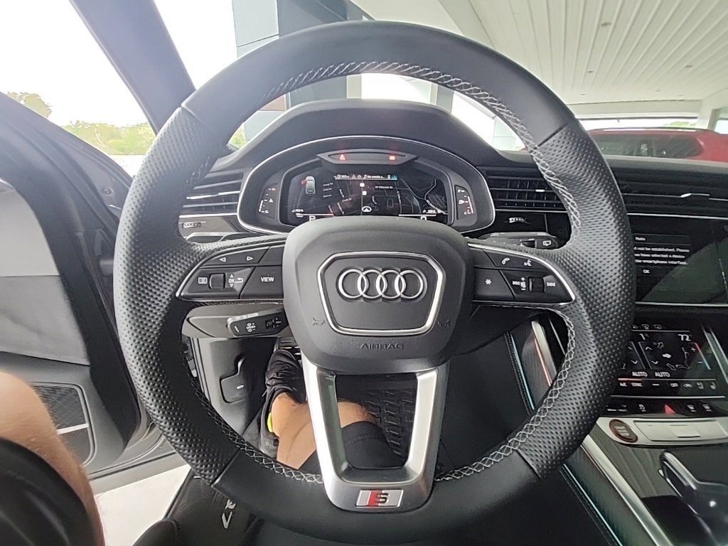 2025 Audi SQ7 Prestige