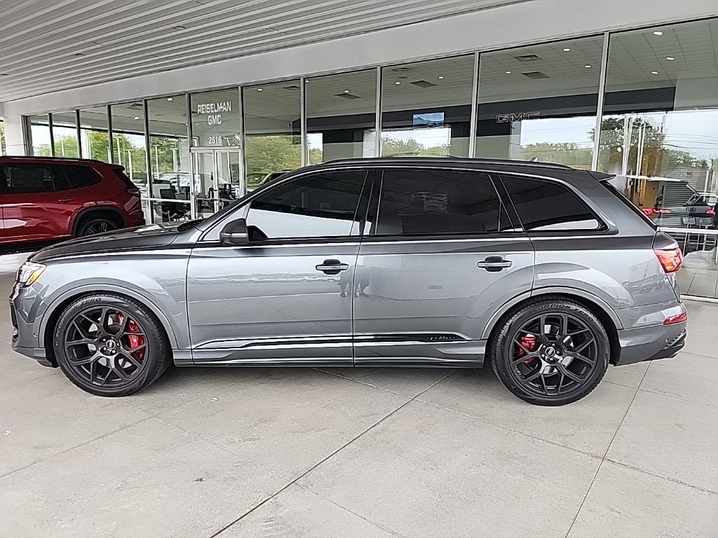 2025 Audi SQ7 Prestige