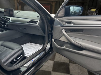2023 BMW M550 i xDrive