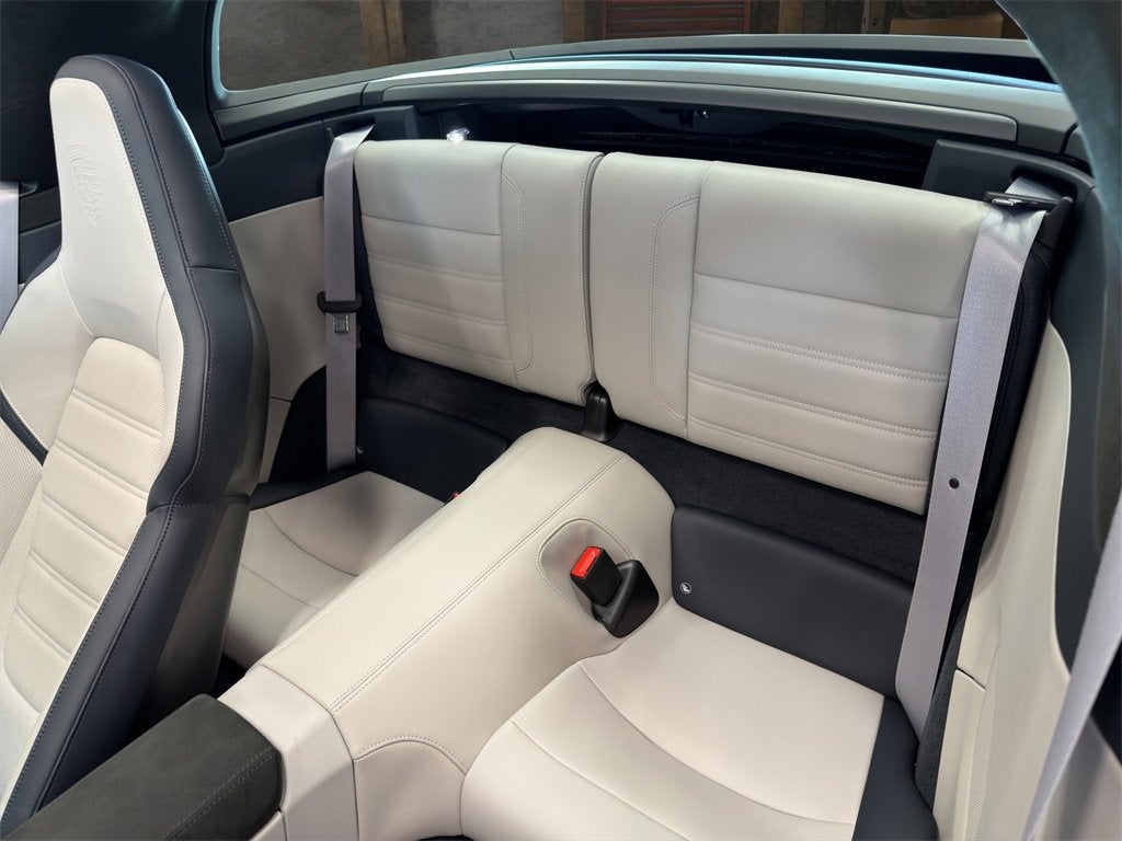 2025 Porsche 911 4 GTS