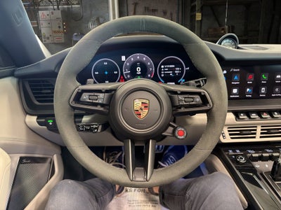 2025 Porsche 911 4 GTS