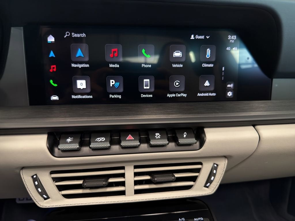 2025 Porsche 911 4 GTS