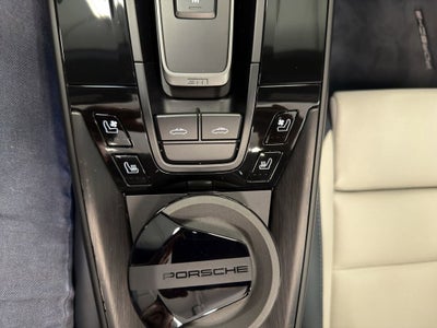 2025 Porsche 911 4 GTS