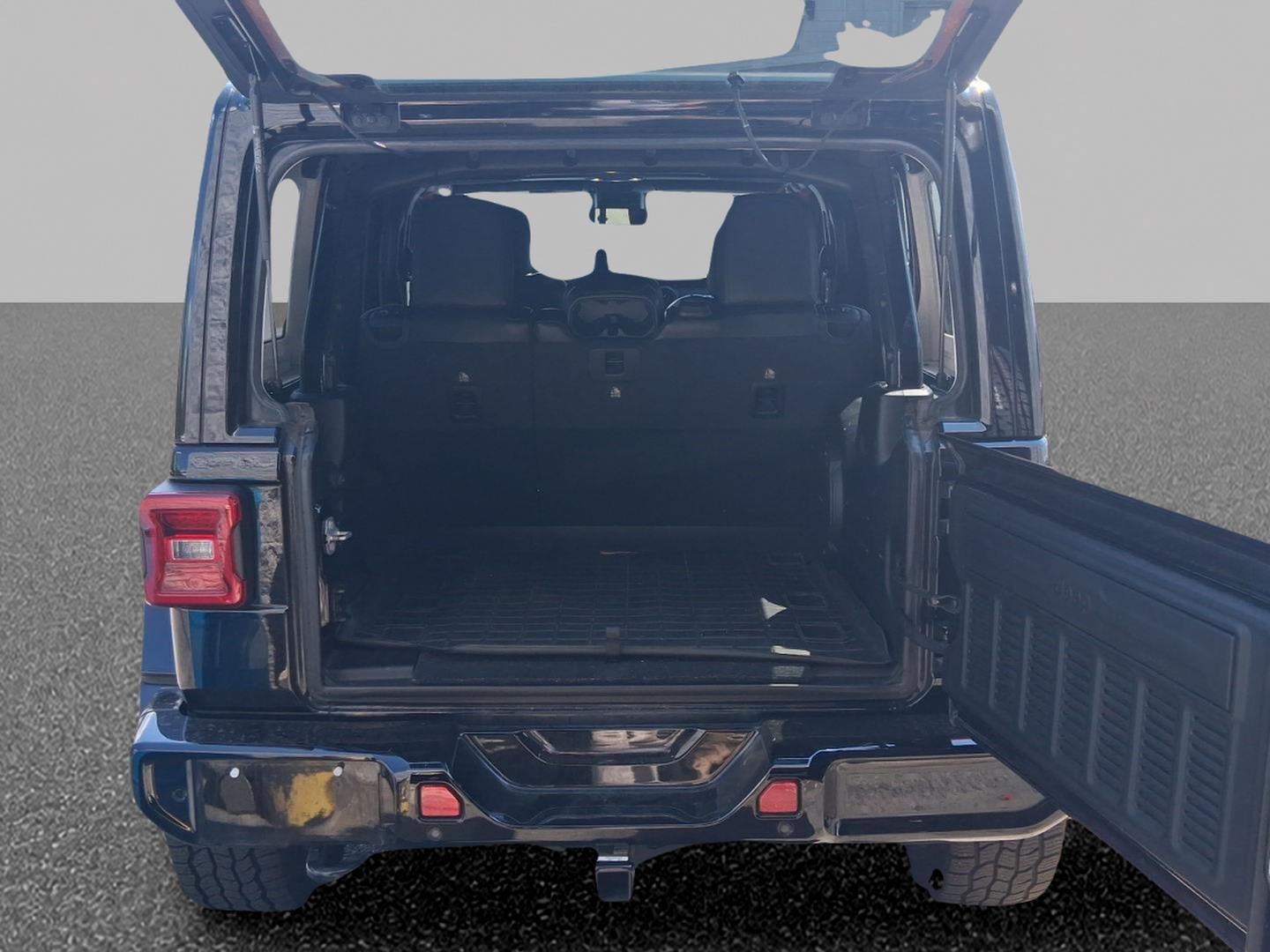 2021 Jeep Wrangler Unlimited Sahara High Altitude