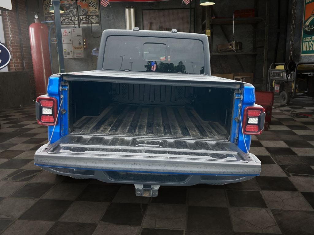 2022 Jeep Gladiator Overland
