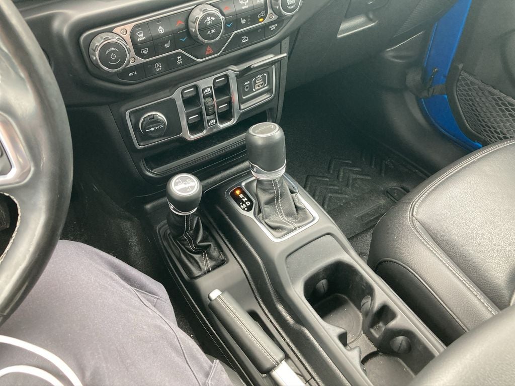 2022 Jeep Gladiator Overland