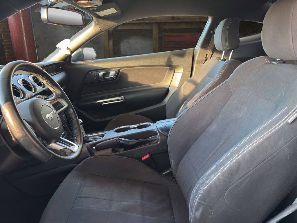 2020 Ford Mustang EcoBoost