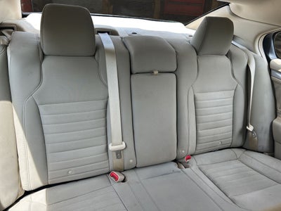 2016 Ford Taurus SE