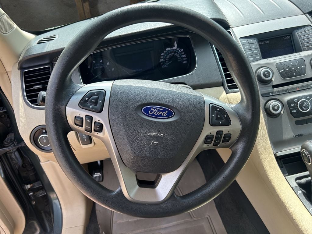 2016 Ford Taurus SE
